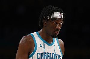 太陽(yáng)主帥：馬威還未進(jìn)行5對(duì)5訓(xùn)練 他不會(huì)出戰(zhàn)與湖人的季前賽首戰(zhàn)