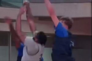 恐怖臂展！弗拉格隊(duì)內(nèi)訓(xùn)練大帽+迎射濃眉！態(tài)度非常積極??