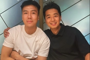 簽下黃榮奇！同曦總經(jīng)理：歡迎成都的王 相互鼓勵、督促、進步