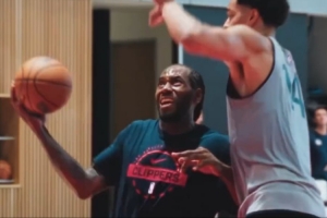 萊昂納德&哈登&保羅&比爾&祖巴茨合練 小卡強硬上籃打進