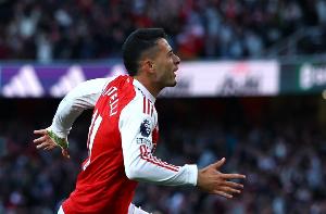 馬丁內(nèi)利：約克雷斯一個(gè)賽季能進(jìn)30-40個(gè)，我們會(huì)多給他傳球