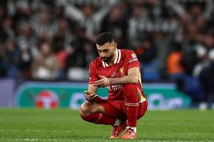 壞了！郵報(bào)：薩拉赫最多可能因?yàn)榉侵薇毕锲?0場比賽