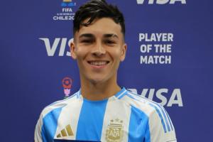 世青賽閃光！藥廠19歲前鋒薩爾科頭頂腳踢，2場(chǎng)打進(jìn)3球！