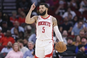 分析師：火箭不需要找人代替范喬丹 綠軍朱哥&懷特都不是傳統(tǒng)控衛(wèi)