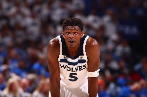 連續(xù)折戟西決！帕金斯：華子需提升領(lǐng)導(dǎo)力 攻防兩端都要擔(dān)起責(zé)任