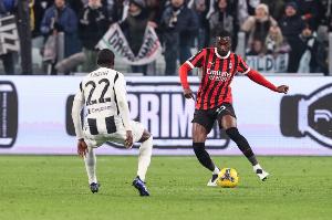 記者：托莫里為復出做了很大的努力，堅定意志讓他能趕上對陣尤文