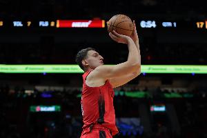 約維奇：我們必須要像步行者那樣打快些 去尋找自己在場(chǎng)上的角色