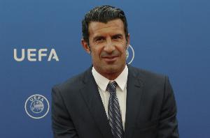 拉波爾塔談菲戈現(xiàn)場看巴薩比賽：記住他的好就行了，生活總要繼續(xù)