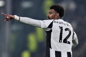 意媒：圖多爾和尤文新管理層不看好維加，租借結(jié)束就沒再考慮過他