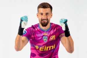 隊(duì)報(bào)：前法甲門將瓦萊特涉嫌性侵18歲女性，最高或面臨20年監(jiān)禁