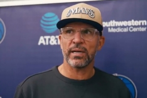 基德：拉塞爾投籃命中率極高組織能力也很出色 他證明了自己實力