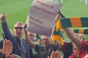 曼聯(lián)老球迷無奈自白：票價說漲就漲座位說換就換，曼聯(lián)實在愛不動