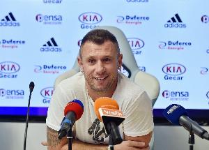 卡薩諾：我跟阿萊格里沒矛盾，他有時會說是我?guī)退A得了意甲冠軍