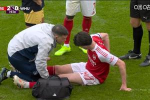 又傷一員？賴斯第79分鐘捂腰傷退，梅里諾、馬丁內(nèi)利替補(bǔ)登場