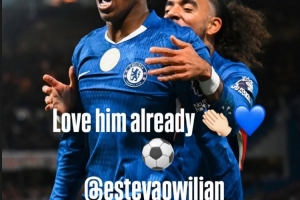 特里曬埃斯特旺照片：已經(jīng)愛(ài)上他了，庫(kù)庫(kù)雷利亞的助攻很精彩