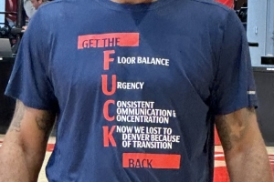 哈登談范甘迪特制文化衫：他很瘋狂 在盡一切努力幫助球隊