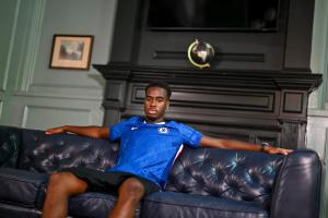 多特沒賣說明書？吉滕斯7場259分鐘0球0助，英超又一個“007”