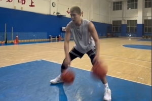 郭艾倫曬運球視頻：有人跟我賭一頓飯說一個禮拜能練成這套動作