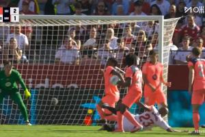 塞維利亞攻門擊中巴爾德手臂！裁判和VAR認定不是點球