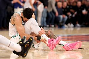 獺兔養(yǎng)傷！綠軍拆隊削減開支 布朗+懷特+西蒙斯在東部是啥水平？