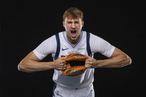 弗拉格：如果我們隊有好的戰(zhàn)績 最佳新秀獎會隨之而來的