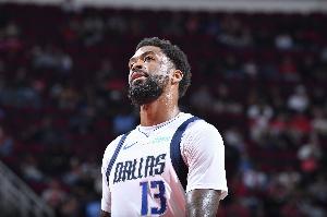 基德：馬紹爾訓練營攻防兩端表現(xiàn)都很穩(wěn)定 他帶來了很多積極貢獻