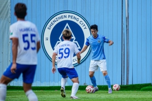 熱身賽深圳新鵬城1-2深圳二零二八，比賽以技戰(zhàn)術演練為目的