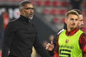 法媒：雷恩更衣室問(wèn)題嚴(yán)重，多名球員對(duì)主帥的戰(zhàn)術(shù)指令持懷疑態(tài)度