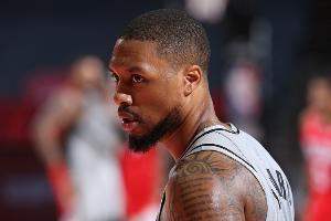 最難忘的開拓者時刻？比盧普斯：利拉德拿71分 我當(dāng)時就是在看球