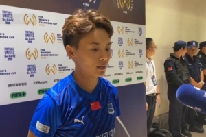 王霜：感謝來到現(xiàn)場(chǎng)支持我們的球迷，希望勝利能讓他們狂歡