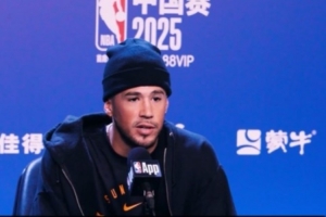 布克：我非?？释氐郊竞筚愇枧_ 作為領(lǐng)袖我要承擔(dān)起責(zé)任