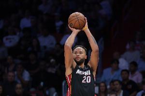 打打輔助！李凱爾16分鐘送出6次助攻 3中1拿到2分&另有2板2帽