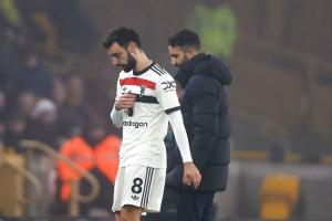 并無不合！記者：B費與阿莫林相處非常融洽，他極大促進球隊團結(jié)