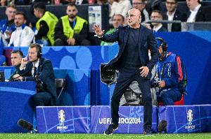 馬卡：西班牙vs格魯吉亞賽前天氣惡劣，草皮狀況可能會(huì)受到影響