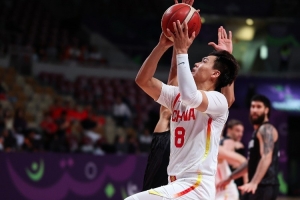 趙睿：加盟北京男籃最主要是緣分 很榮幸第一次加盟國(guó)企俱樂(lè)部