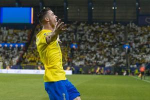 走彎路了??C羅前19年掙了4.1億鎊薪水，在勝利4年掙6億+15%股份