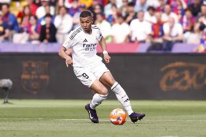 記者：皇馬方面表示姆巴佩只需休養(yǎng)3天，馬斯坦托諾傷勢也不重