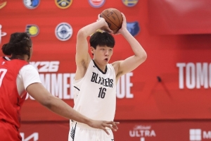 美媒：楊瀚森沒三分機(jī)會時就會送出妙傳 開拓者該在這方面做文章