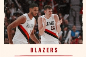 雨露均沾！開拓者官方曬贏球海報(bào) 克林根&克里斯-穆雷登上封面