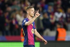 能否出戰(zhàn)國家德比？傷退國家隊(duì)的奧爾莫返回巴薩：讓我們拭目以待