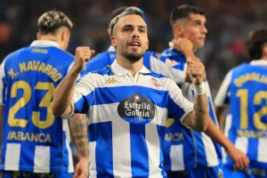 西乙格局初顯：拉科、桑坦德兩支老牌勁旅強(qiáng)勢(shì)領(lǐng)跑 沖甲懸念陡增