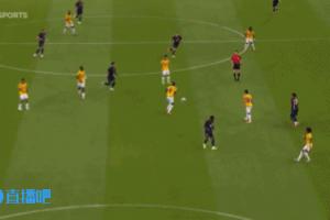 太生猛！35歲瓦倫西亞硬吃理查茲攻破美國(guó)大門，國(guó)家隊(duì)101場(chǎng)48球