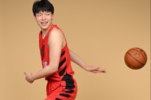 廣體：楊瀚森顯示了實力和價值 還需時間適應NBA的對抗強度和節(jié)奏