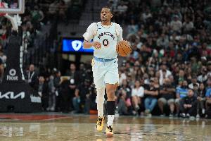 狀態(tài)不錯！凱爾登半場6中4拿到11分5板1助 正負值+16