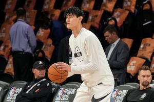 不在今晚計(jì)劃內(nèi)！籃網(wǎng)本場(chǎng)共有15人出場(chǎng) 曾凡博未獲機(jī)會(huì)