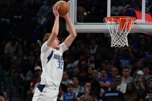 十八般武藝樣樣精通！狀元弗拉格8中4得11分3板4助3斷 但有5失誤