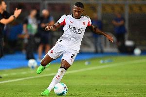 意媒：埃斯圖皮尼安受傷后仍留在國(guó)家隊(duì)，嘗試在周三的友誼賽復(fù)出