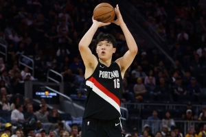 拓記：楊瀚森&夏普&阿夫迪亞身邊都需要射手 這正是球隊最大短板