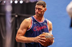 上半場(chǎng)6投5中砍13分！盧：大洛上半場(chǎng)表現(xiàn)非常好 下半場(chǎng)有點(diǎn)累了