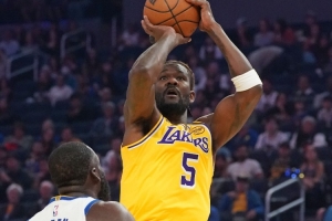 雷迪克：艾頓在擋拆中發(fā)揮出色 甚至還有一些機(jī)會隊(duì)友沒能找到他